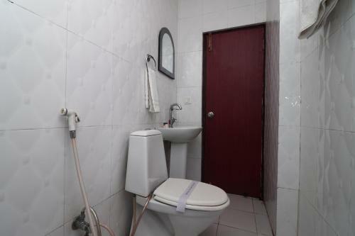 Oyo 15794 Jatin Hotel