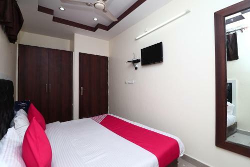 Oyo 15794 Jatin Hotel
