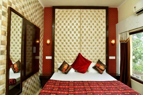 Hotel Ganga Basin