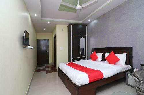 Oyo 14708 Hotel Ashiyana