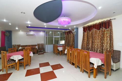 Oyo 14708 Hotel Ashiyana