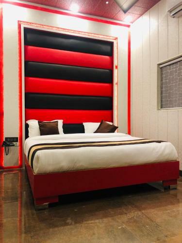 Hotel Pardesi's