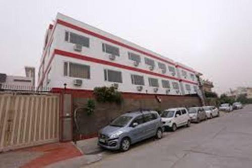 Hotel Matri Neer
