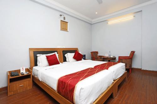 Oyo 7552 Hotel Svm Grand