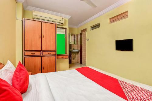 Hotel Oyo 26562 Dazzle Lodge