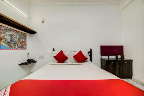 Hotel Oyo Flagship 488 Jntu
