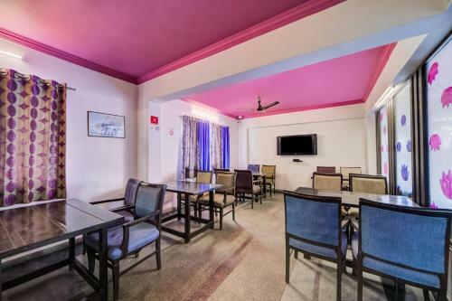 Hotel Oyo Flagship 488 Jntu