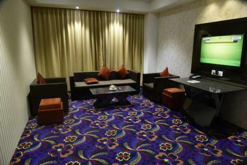 Pride Hotel & Convention Centre Indore