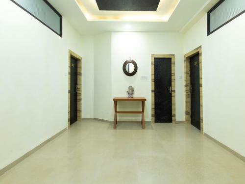 Oyo 16546 Hotel Saurabh
