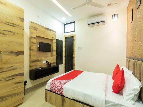 Oyo 16546 Hotel Saurabh