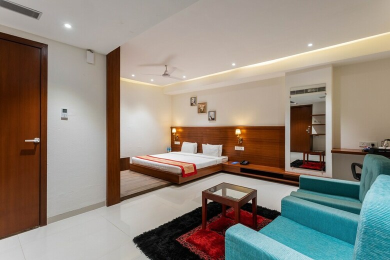 Hotel The Chandra Leela