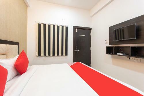 Hotel Oyo 22361 Samar Regency