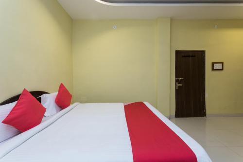Oyo 16121 Hotel Antilia