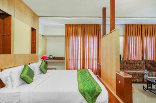 Hotel Treebo Trend Paradise, Indore