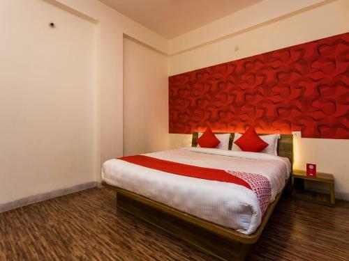 Oyo 12362 Hotel Emerald Park