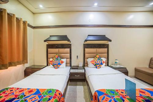 Fabhotel Santoor Tukoganj