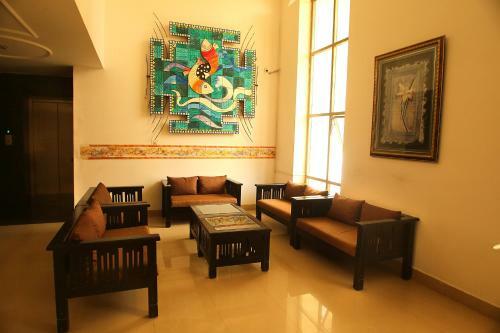 Hotel Mpt Kalchuri Residency, Jabalpur