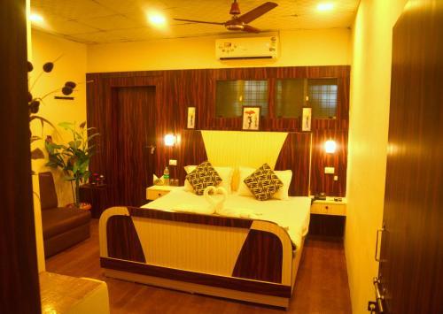 Bed & Breakfast Hotel Dhingra Residency