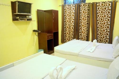 Bed & Breakfast Hotel Dhingra Residency
