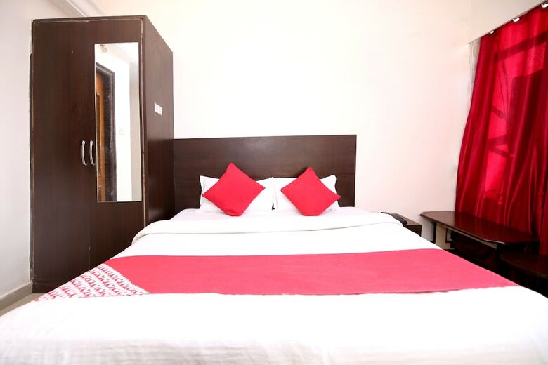 Oyo 9305 Hotel Dwarika Inn
