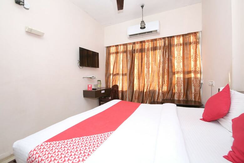 Oyo 9305 Hotel Dwarika Inn