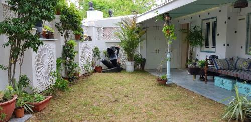 Hostal Summer Garden
