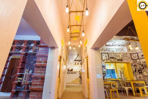 Albergue Housetel