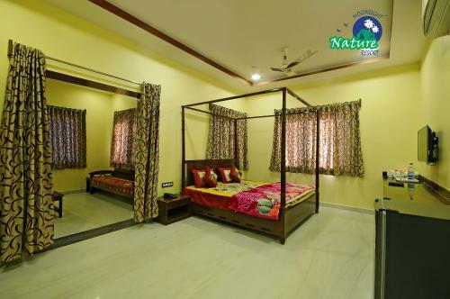 Hotel Moonlight Nature Resort And Camps