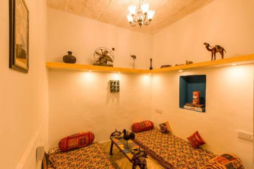 Locomo Hostel - A Heritage Property