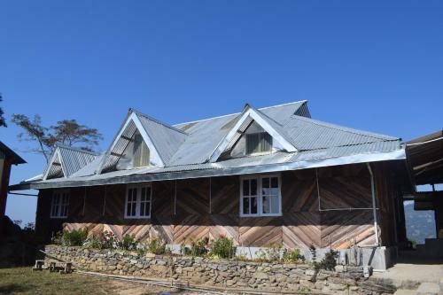 Bed & Breakfast Mystery Garden