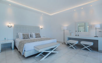 Hotel De.light(deluxe Suite Sea View
