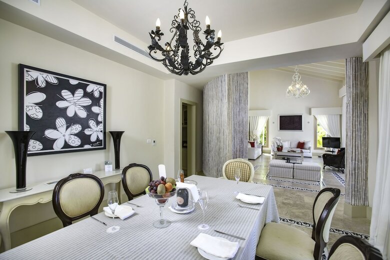 Hotel Eden Roc En Cap Cana
