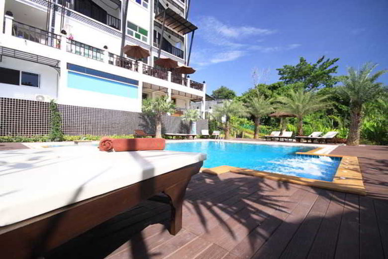 Dee Andaman Hotel Pool Bar