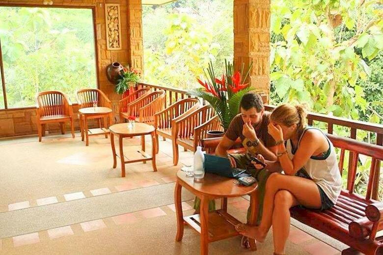 Hotel Railay Phutawan Resort