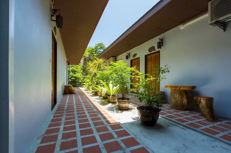 Hotel Railay Phutawan Resort