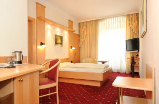 Hotel Goldener Brunnen