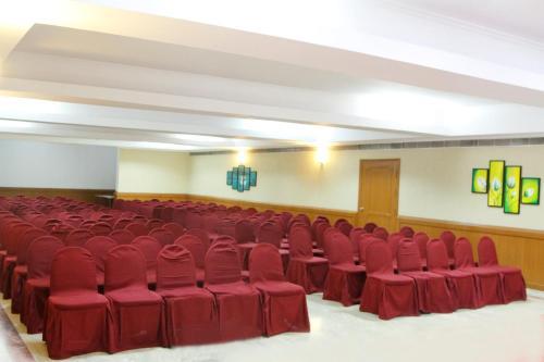 Hotel Raj Residency