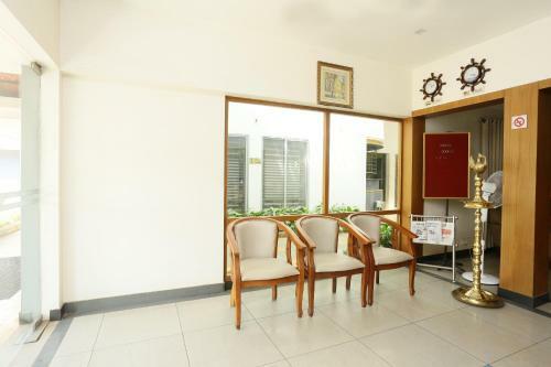 Oyo 24682 Hotel Soorya