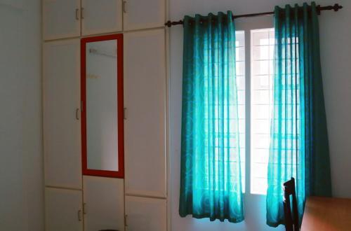 En Jays Residency (service Apartments)