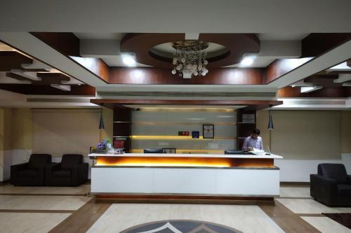 Hotel Oyo 23526 Excalibur Tower