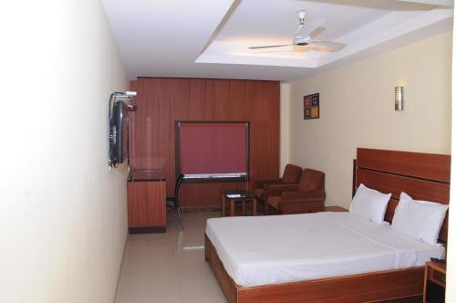 Hotel Alhind Calicut Tower