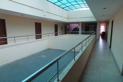 Hotel Meriya Residency