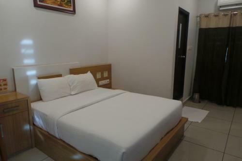 Hotel Saas Residency