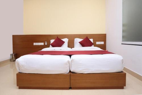 Oyo 10547 Hotel Ayodhya Residency