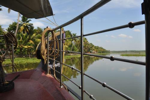 House Boat