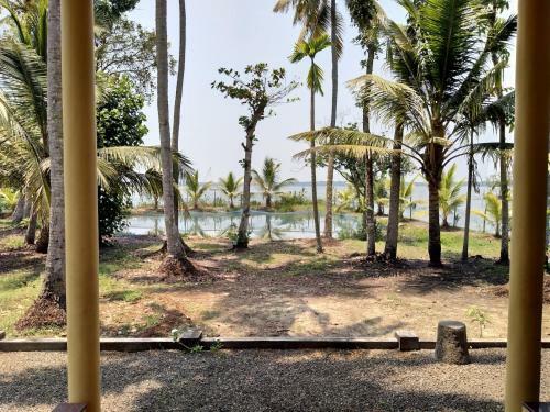 Hotel Heaven On Earth/ Water Front