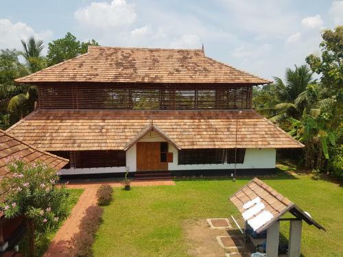 Hotel Kumarakom Heritage