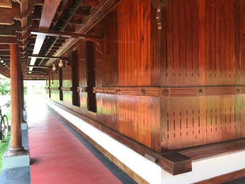 Hotel Kumarakom Heritage