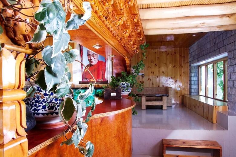 Hotel Cho Palace