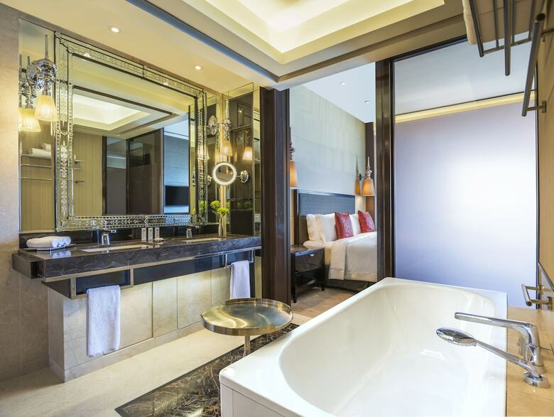 Shangri La Hotel Mumbai